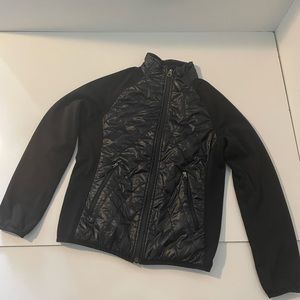 The North Face Girl’s Black zip up jacket. EUC. Super cute. Size M. Fleece.